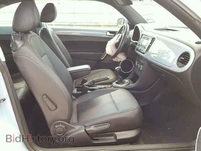 2013 VOLKSWAGEN BEETLE - VIN: 3VWJP7AT3DM604840 - Фото 5