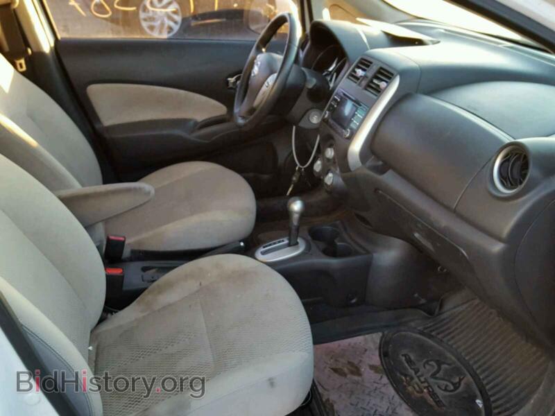 2014 Nissan VERSA (VIN 3N1CE2CP3EL350819) — фото 5 из 10