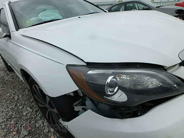 2011 CHRYSLER 200 - VIN: 1C3BC8FG5BN615558 - Фото 9