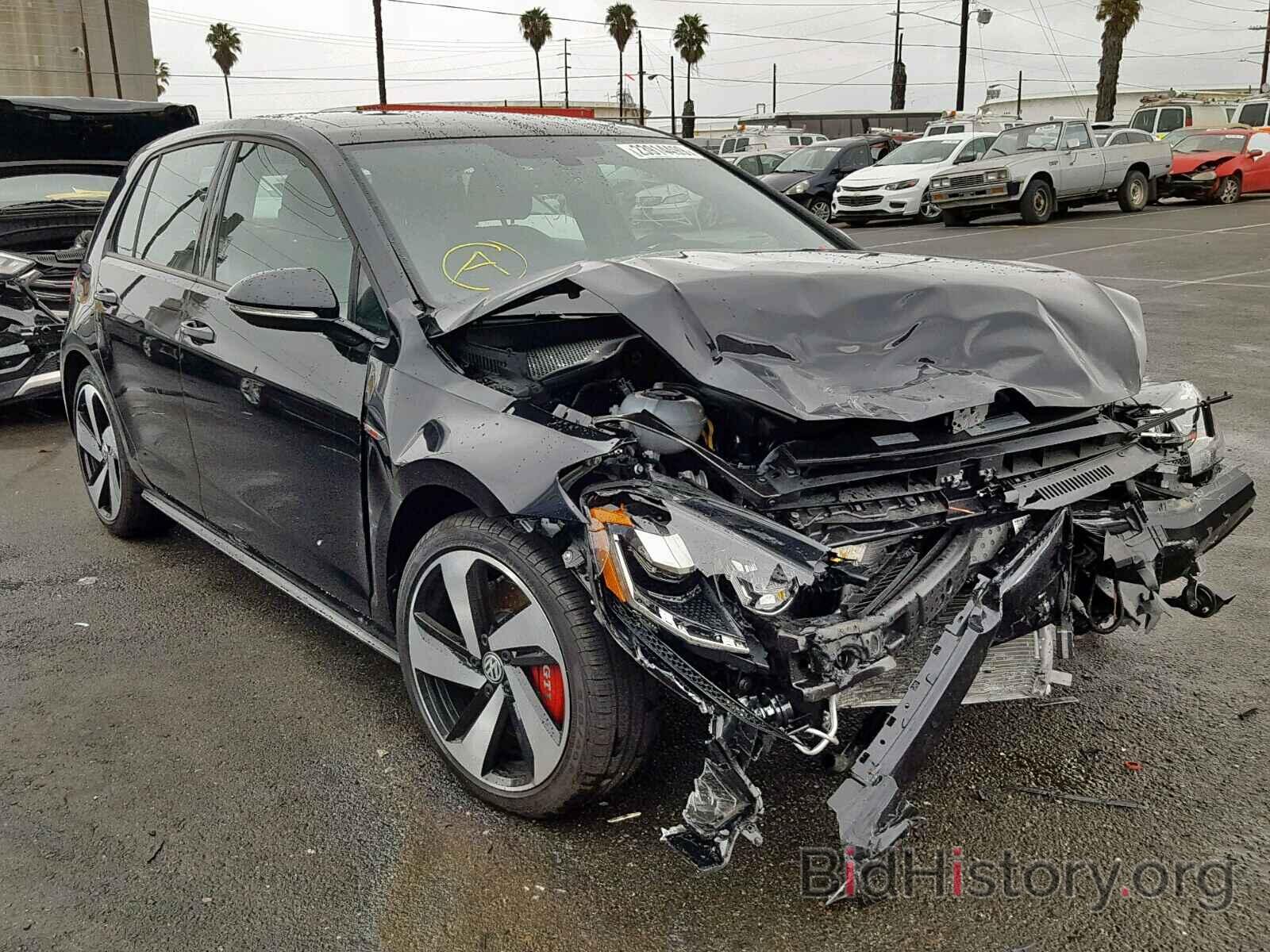 Photo 3VW447AU2JM292634 - VOLKSWAGEN GTI 2018