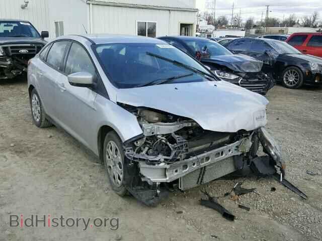 Photo 1FAHP3F28CL217300 - FORD FOCUS 2012