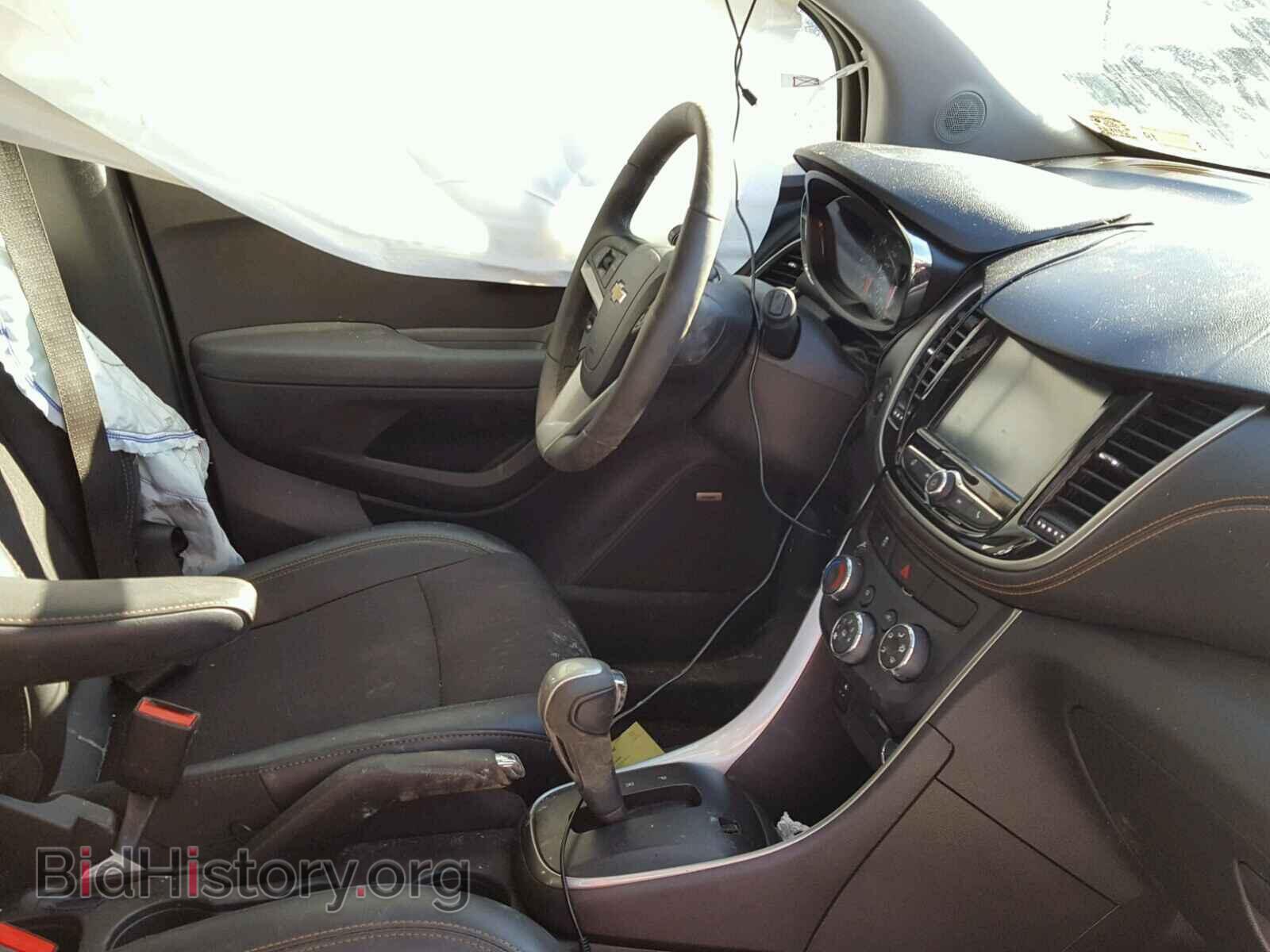 2017 CHEVROLET TRAX - VIN: 3GNCJPSB6HL196629 - Фото 5