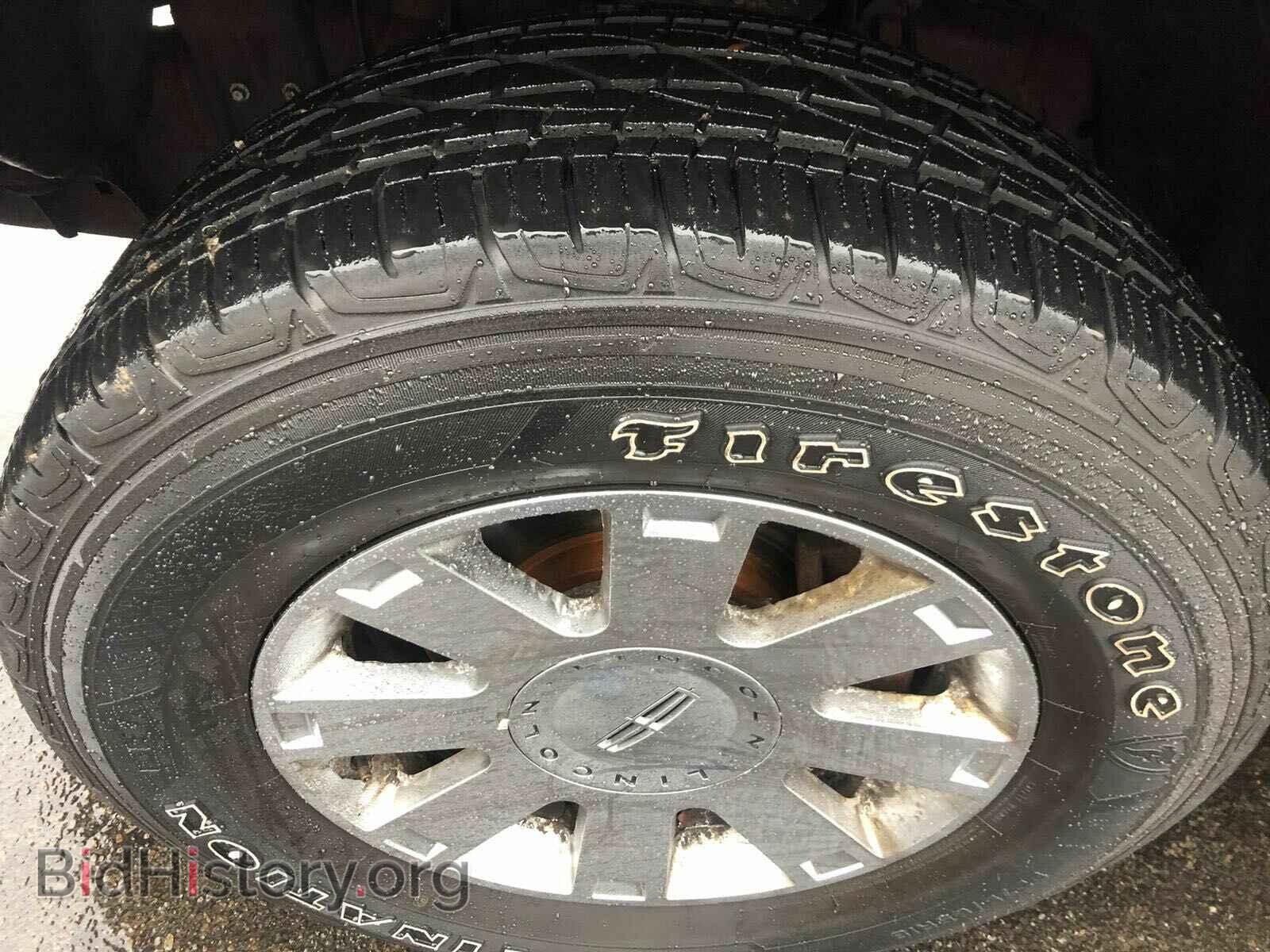 2006 LINCOLN MARK LT - VIN: 5LTPW18546FJ02178 - Photo 9