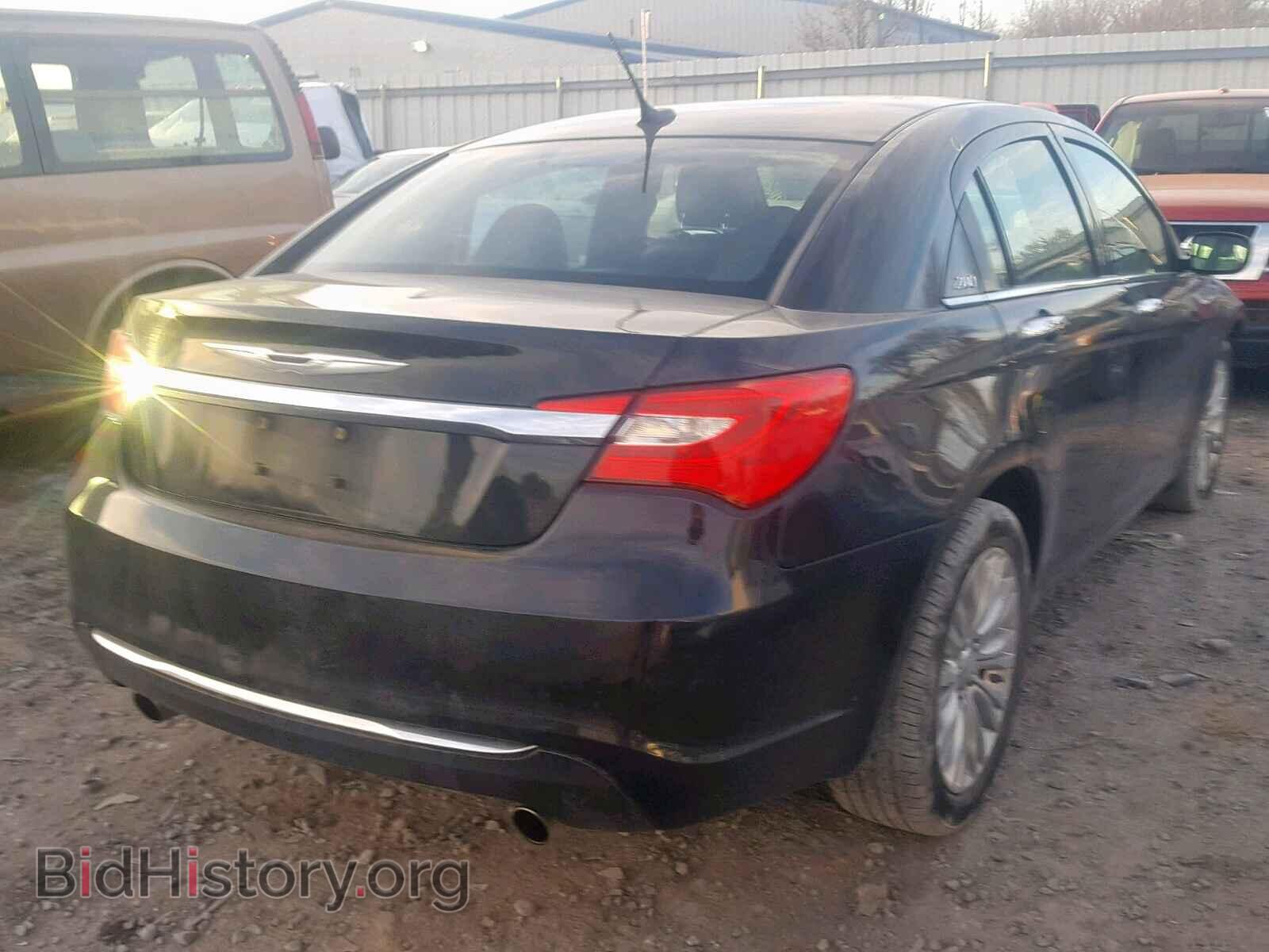 2011 CHRYSLER 200 - VIN: 1C3BC2FG4BN599737 - Фото 4