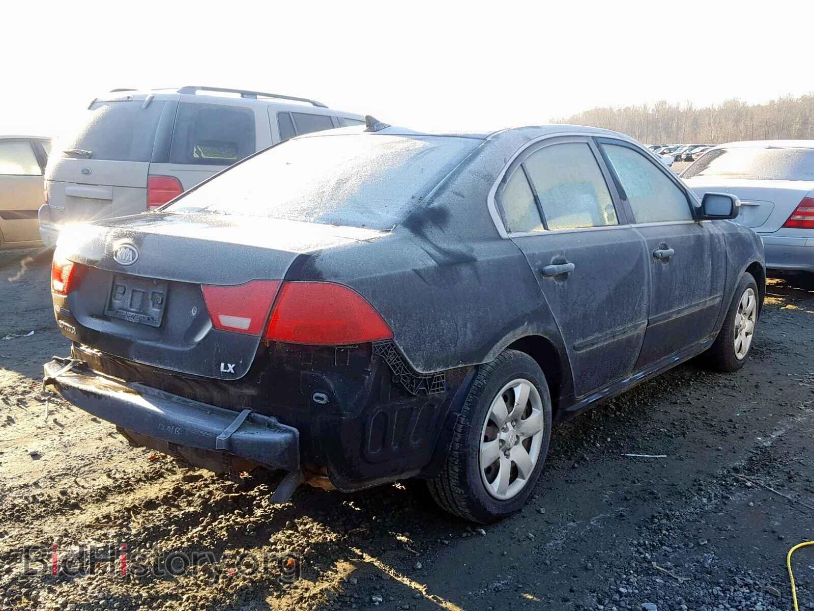 2009 KIA OPTIMA - VIN: KNAGE228595324122 - Фото 4