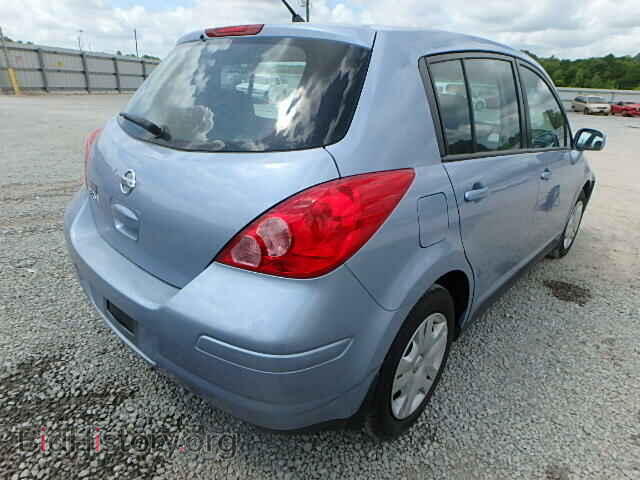 2010 NISSAN VERSA - VIN: 3N1BC1CP8AL460187 - Photo 4