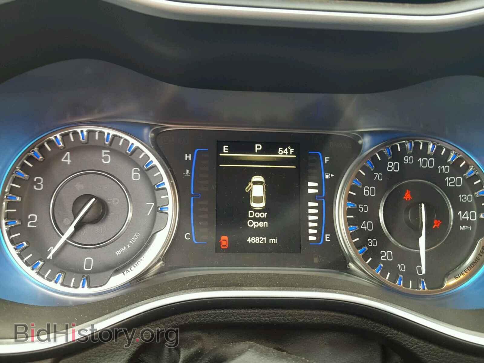2015 CHRYSLER 200 - VIN: 1C3CCCABXFN708939 - Фото 8