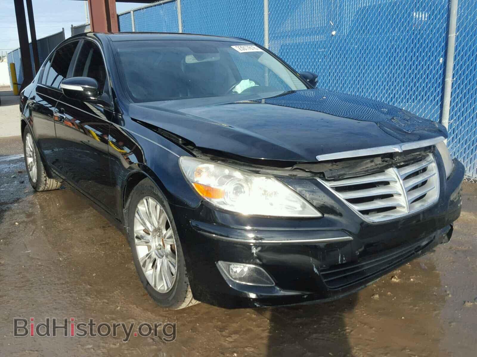 Photo KMHGC46E09U062581 - HYUNDAI GENESIS 2009