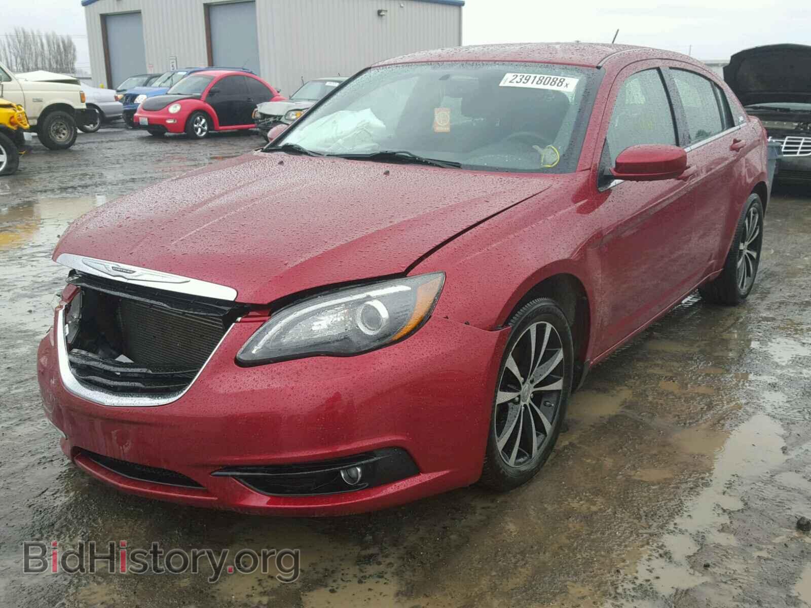 2013 CHRYSLER 200 - VIN: 1C3CCBBGXDN701328 - Фото 2