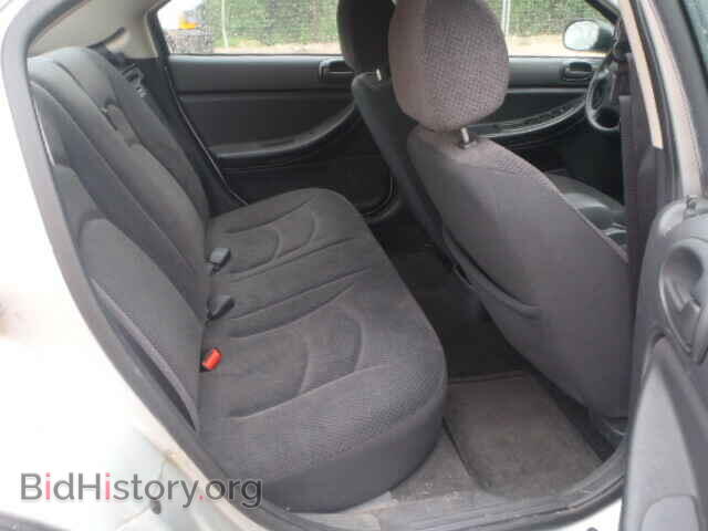 2004 CHRYSLER SEBRING - VIN: 1C3EL46X24N165019 - Фото 6