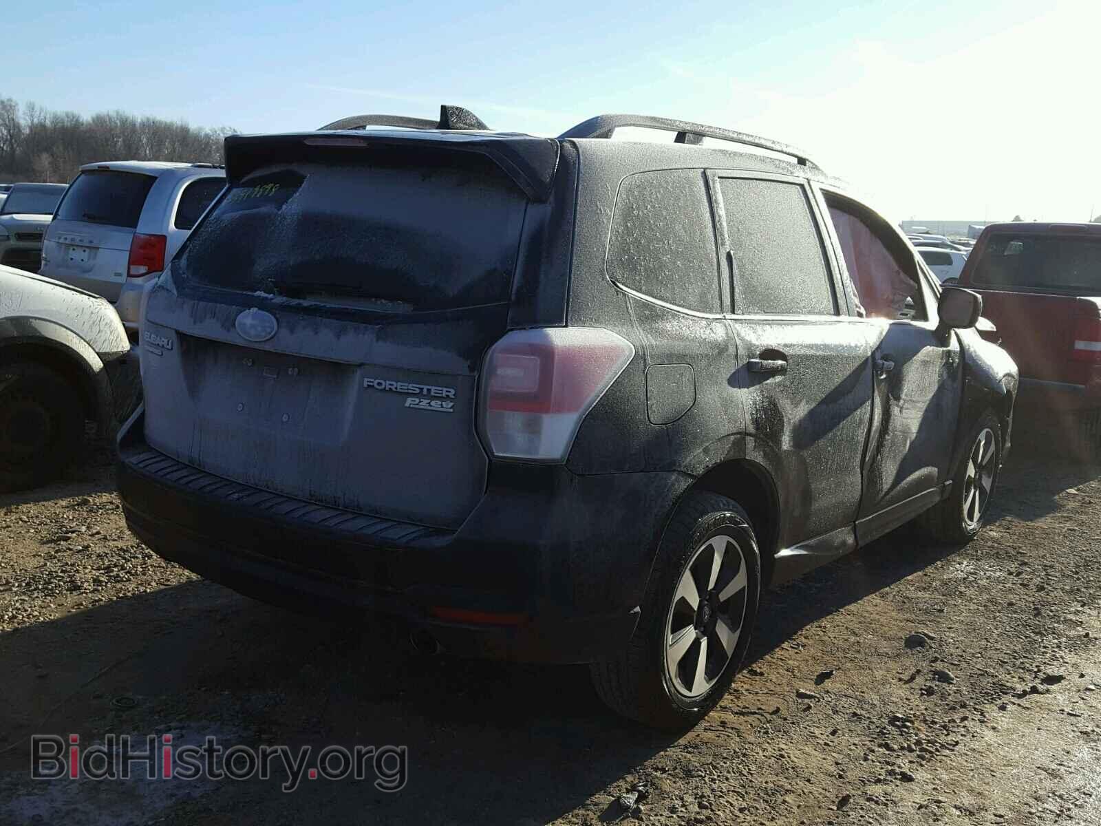 2017 SUBARU FORESTER - VIN: JF2SJAJC1HH565537 - Photo 4
