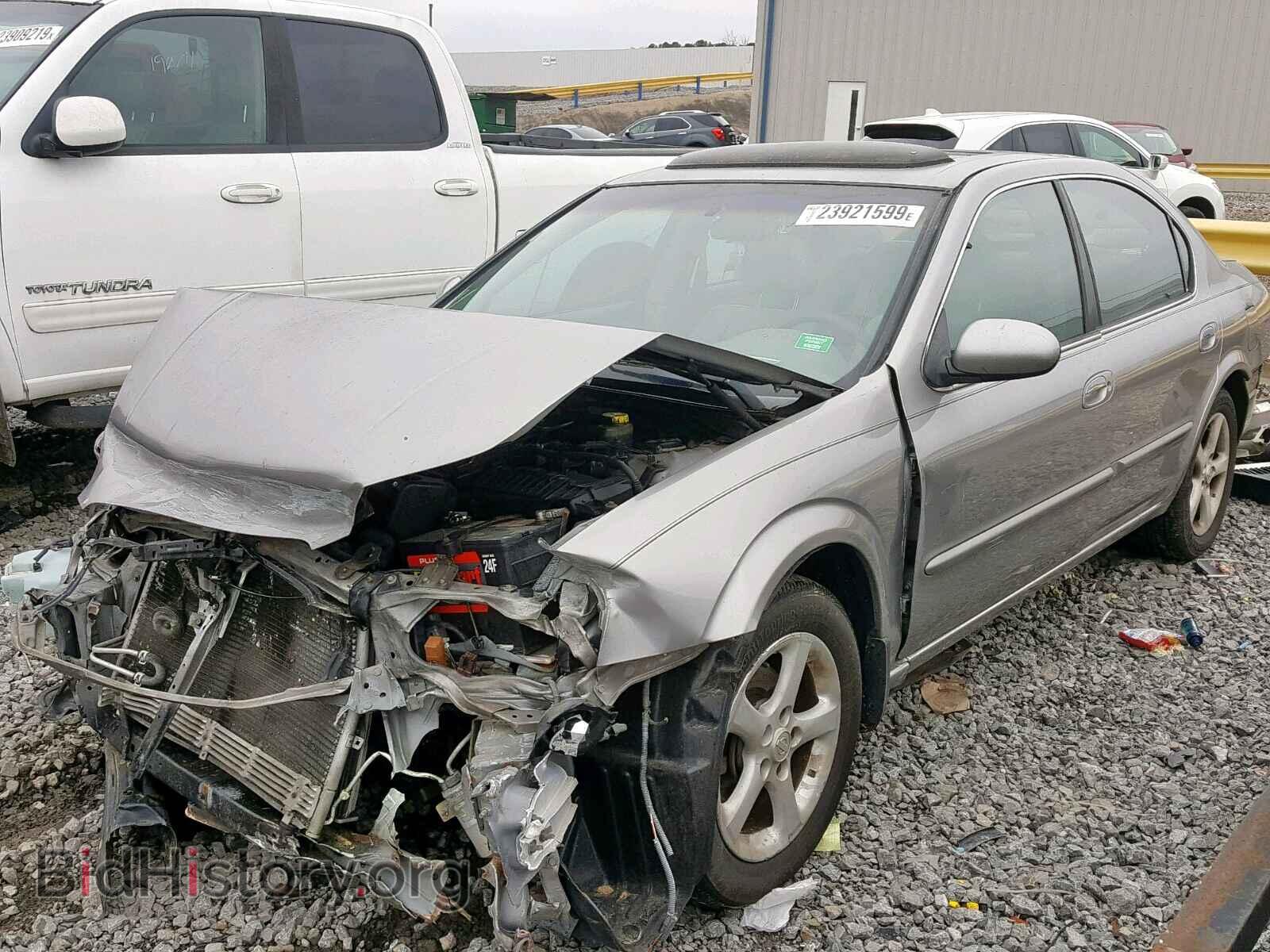 2000 NISSAN MAXIMA - VIN: JN1CA31D4YT748423 - Photo 2