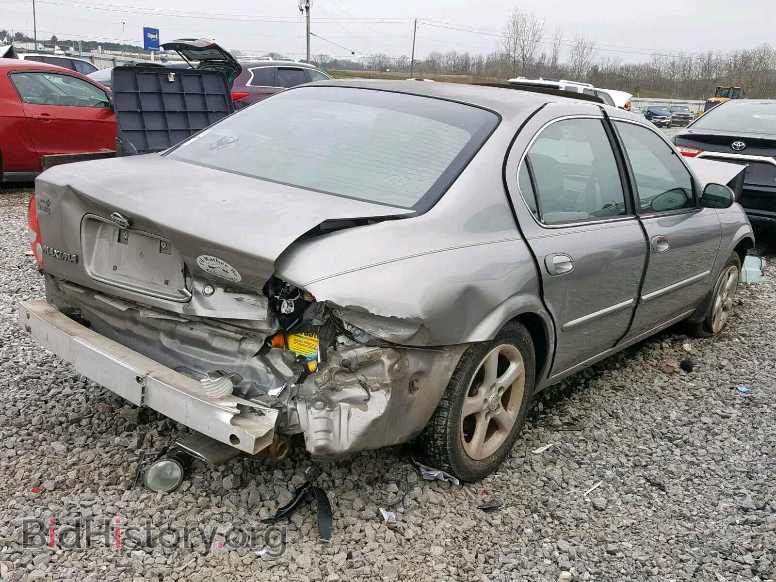 2000 NISSAN MAXIMA - VIN: JN1CA31D4YT748423 - Photo 4