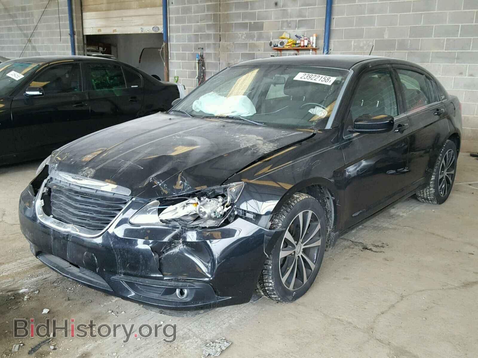 2013 CHRYSLER 200 - VIN: 1C3CCBBB9DN549773 - Фото 2