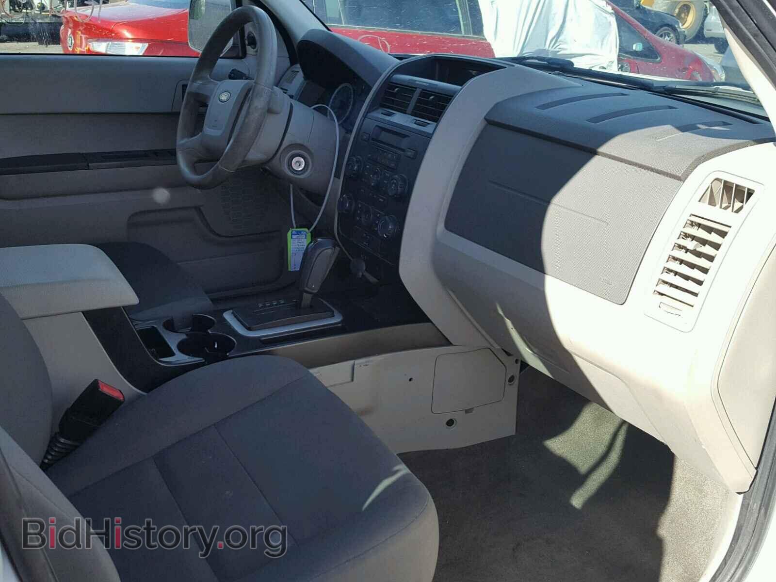 2011 FORD ESCAPE - VIN: 1FMCU0C73BKC65749 - Фото 5