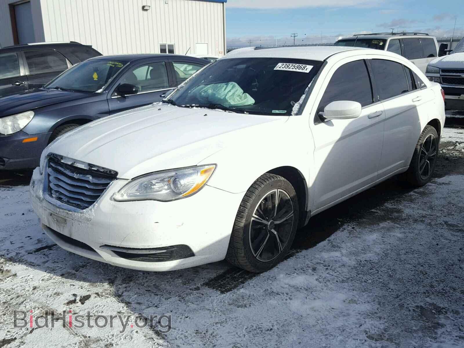 2013 CHRYSLER 200 - VIN: 1C3CCBBB9DN762660 - Фото 2