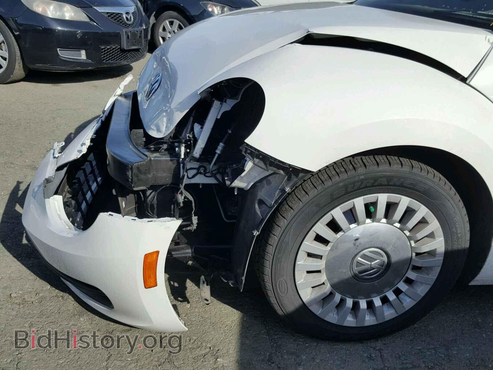 2014 VOLKSWAGEN BEETLE - VIN: 3VW5P7AT9EM807749 - Фото 9