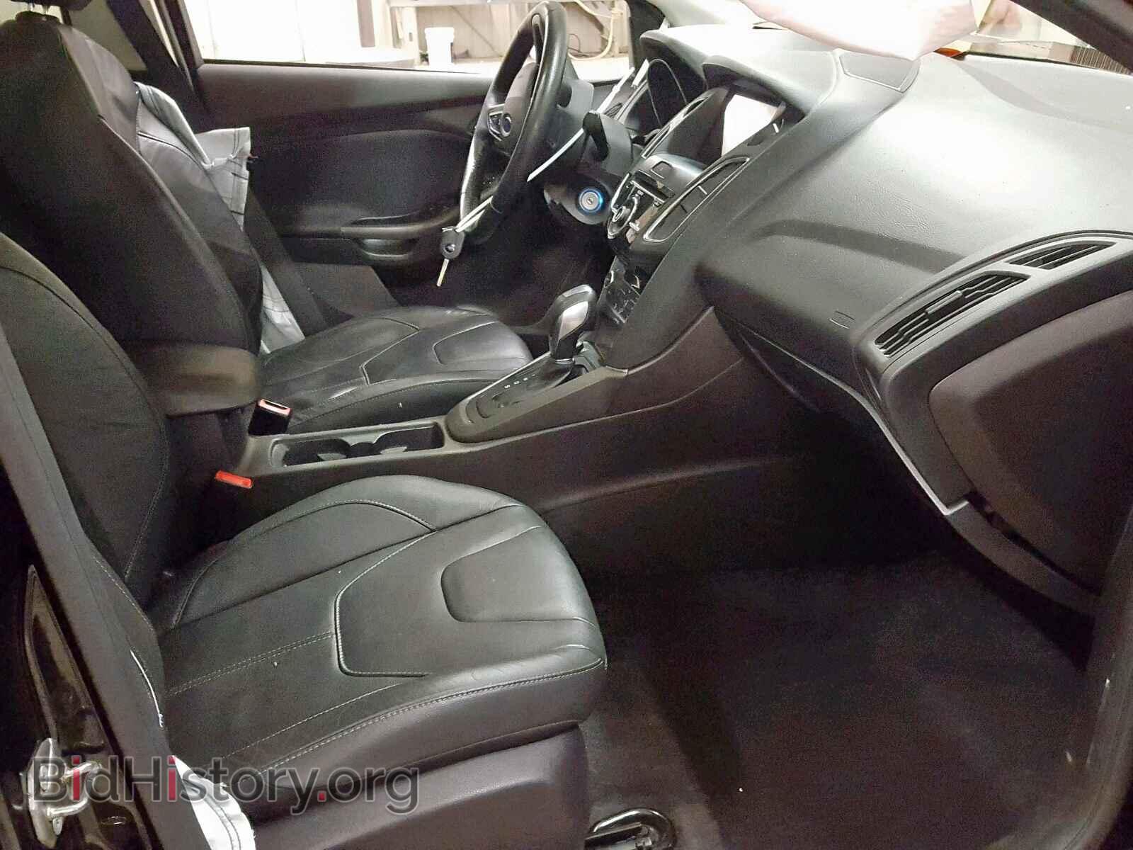 2016 FORD FOCUS SE - VIN: 1FADP3F29GL223997 - Фото 5