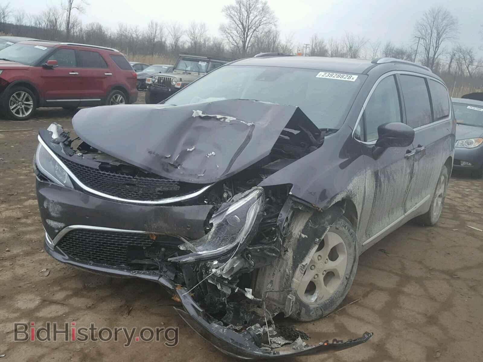 2017 CHRYSLER PACIFICA T - VIN: 2C4RC1EG2HR541336 - Photo 2