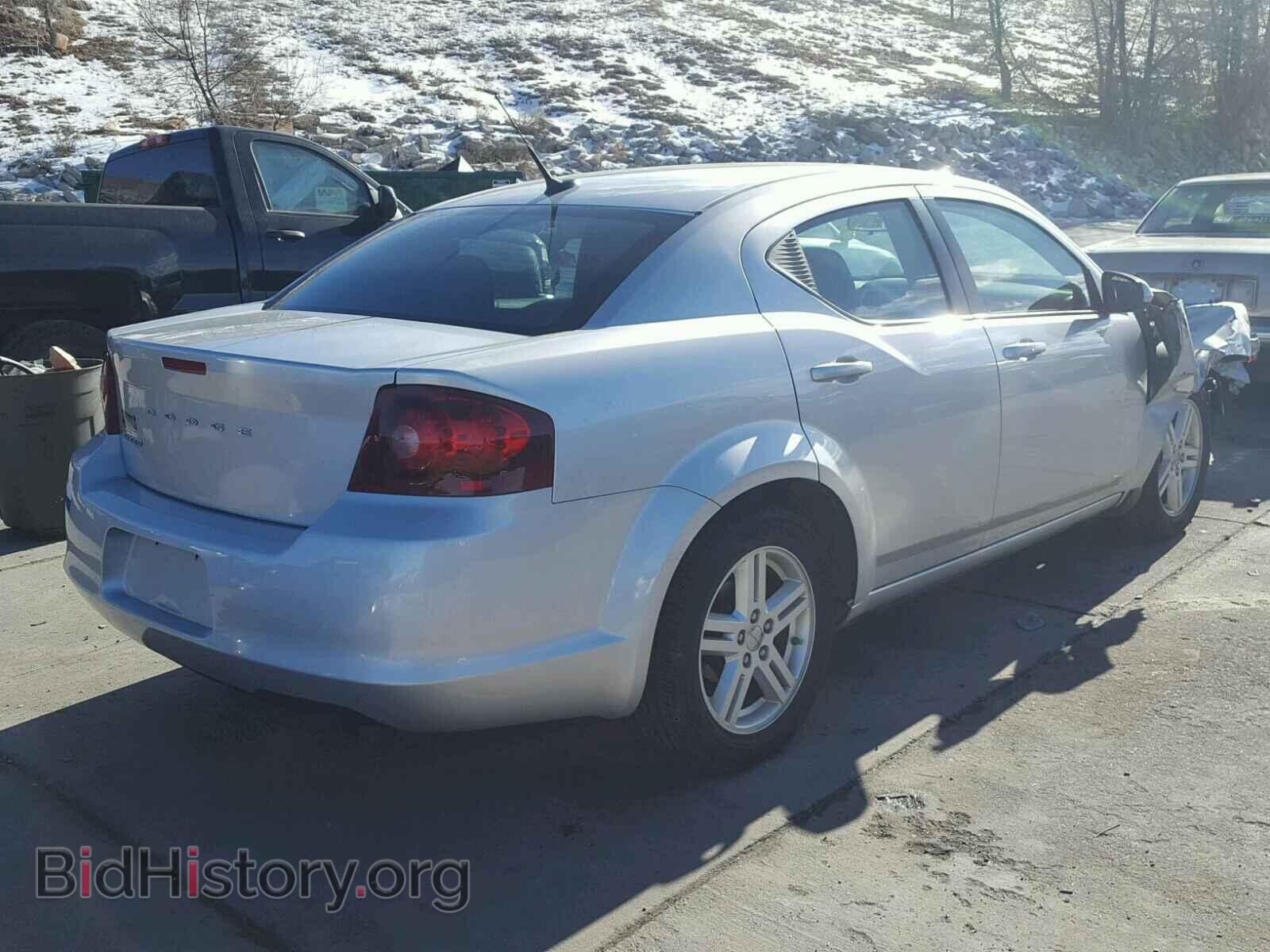2011 DODGE AVENGER - VIN: 1B3BD1FB4BN528174 - Photo 4