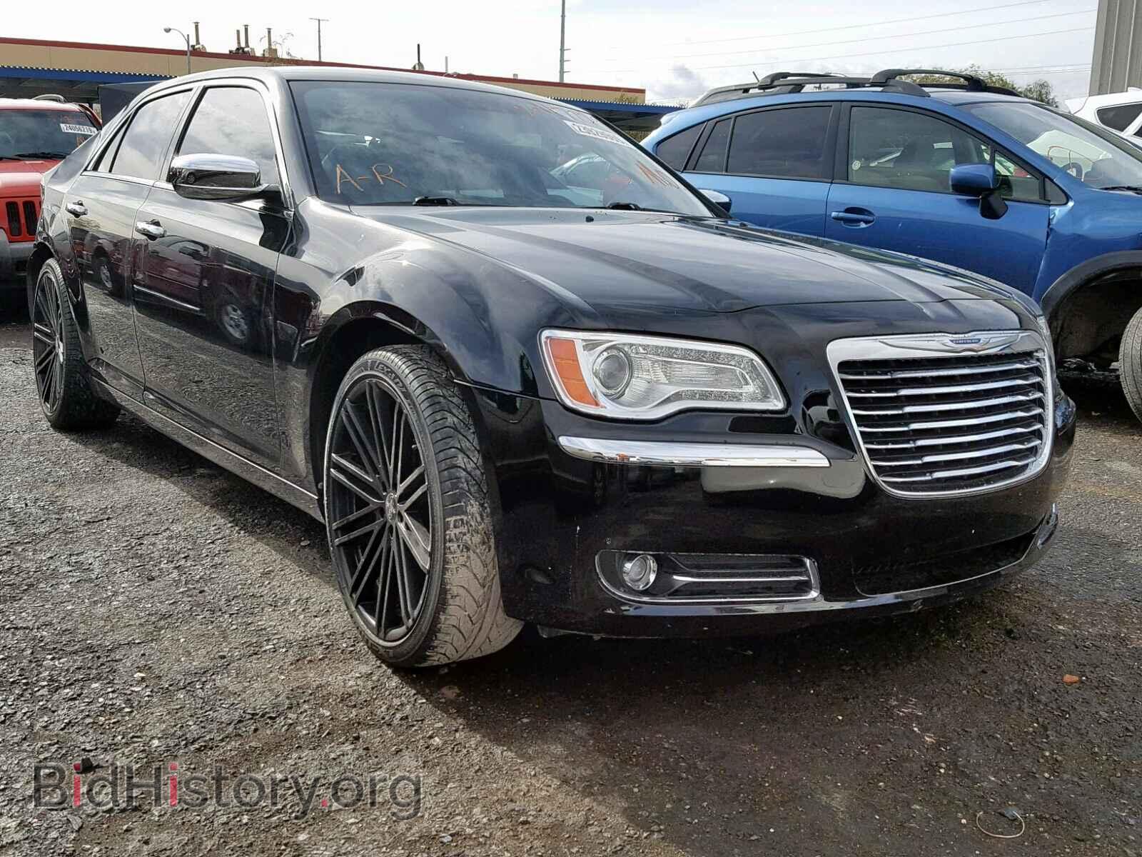 Photo 2C3CCAEG2DH606048 - CHRYSLER 300 2013