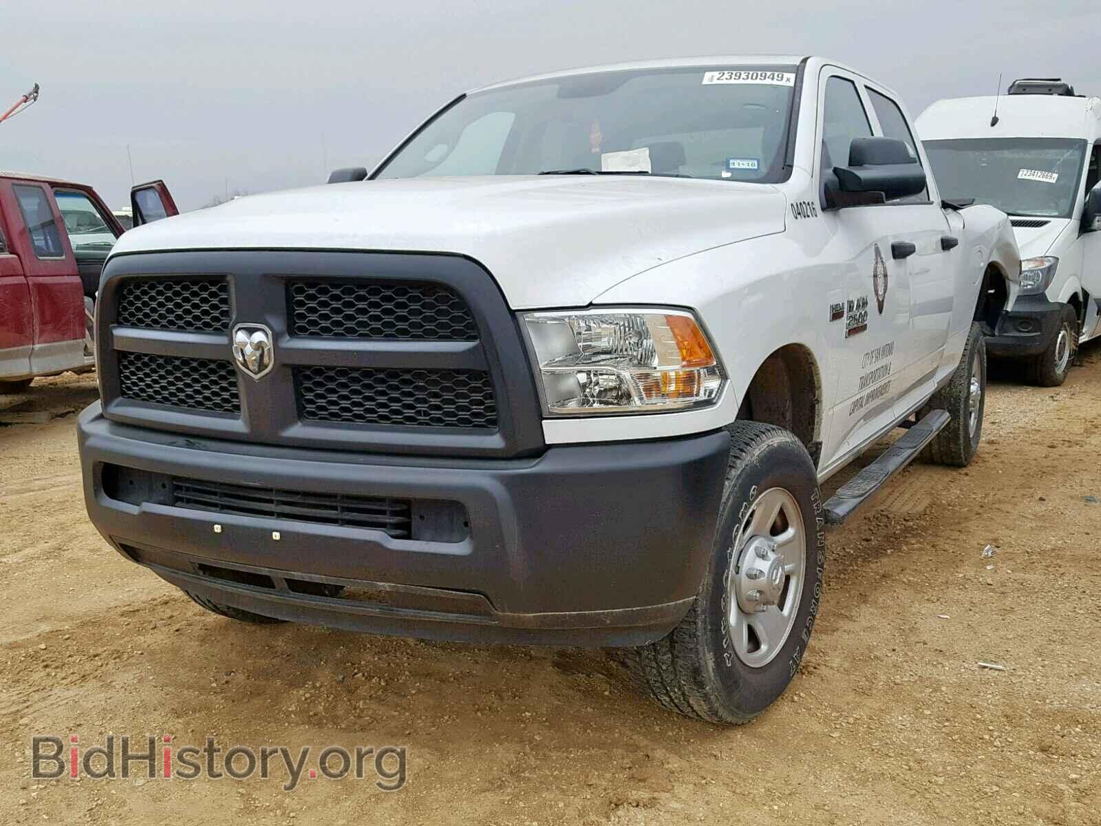 2016 RAM 2500 ST - VIN: 3C6TR5CT2GG373530 - Фото 2