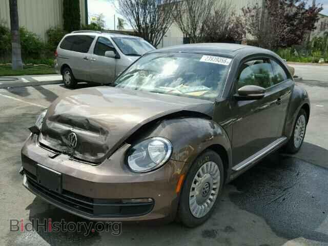 2014 VOLKSWAGEN BEETLE - VIN: 3VWJP7AT4EM620708 - Photo 2