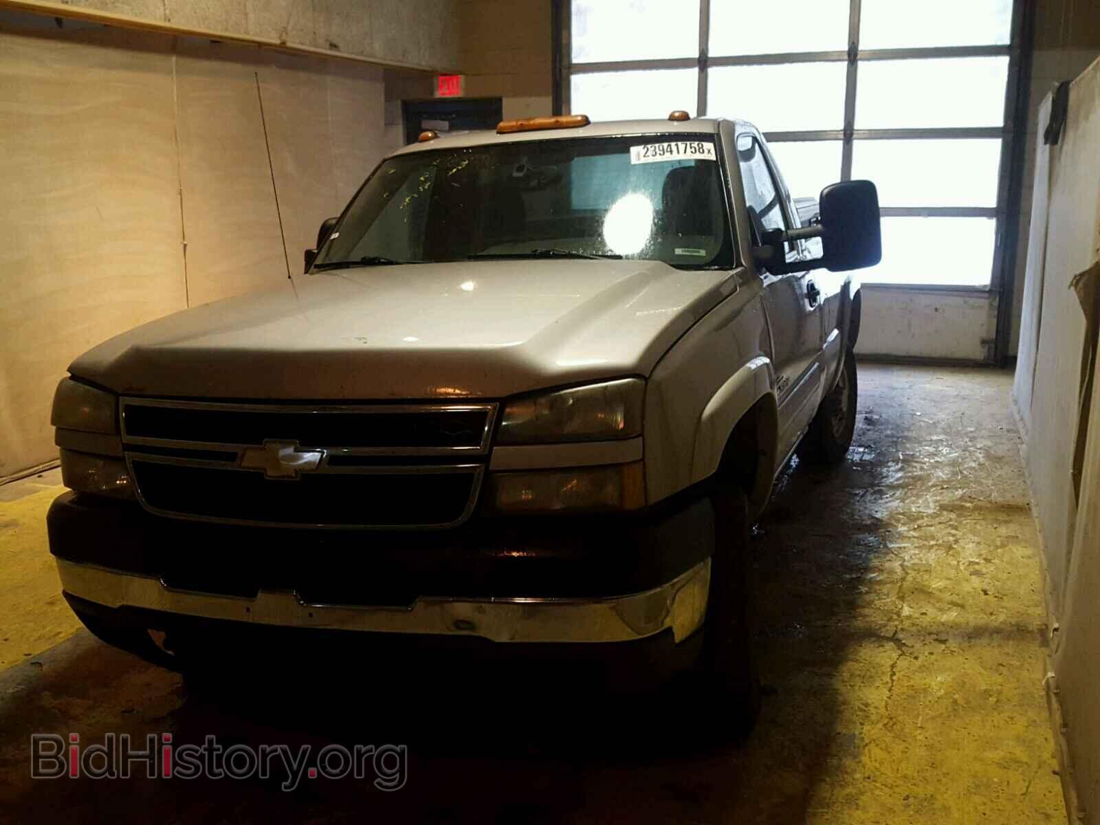 2006 CHEVROLET SILVERADO - VIN: 1GCHK24236E111349 - Photo 2