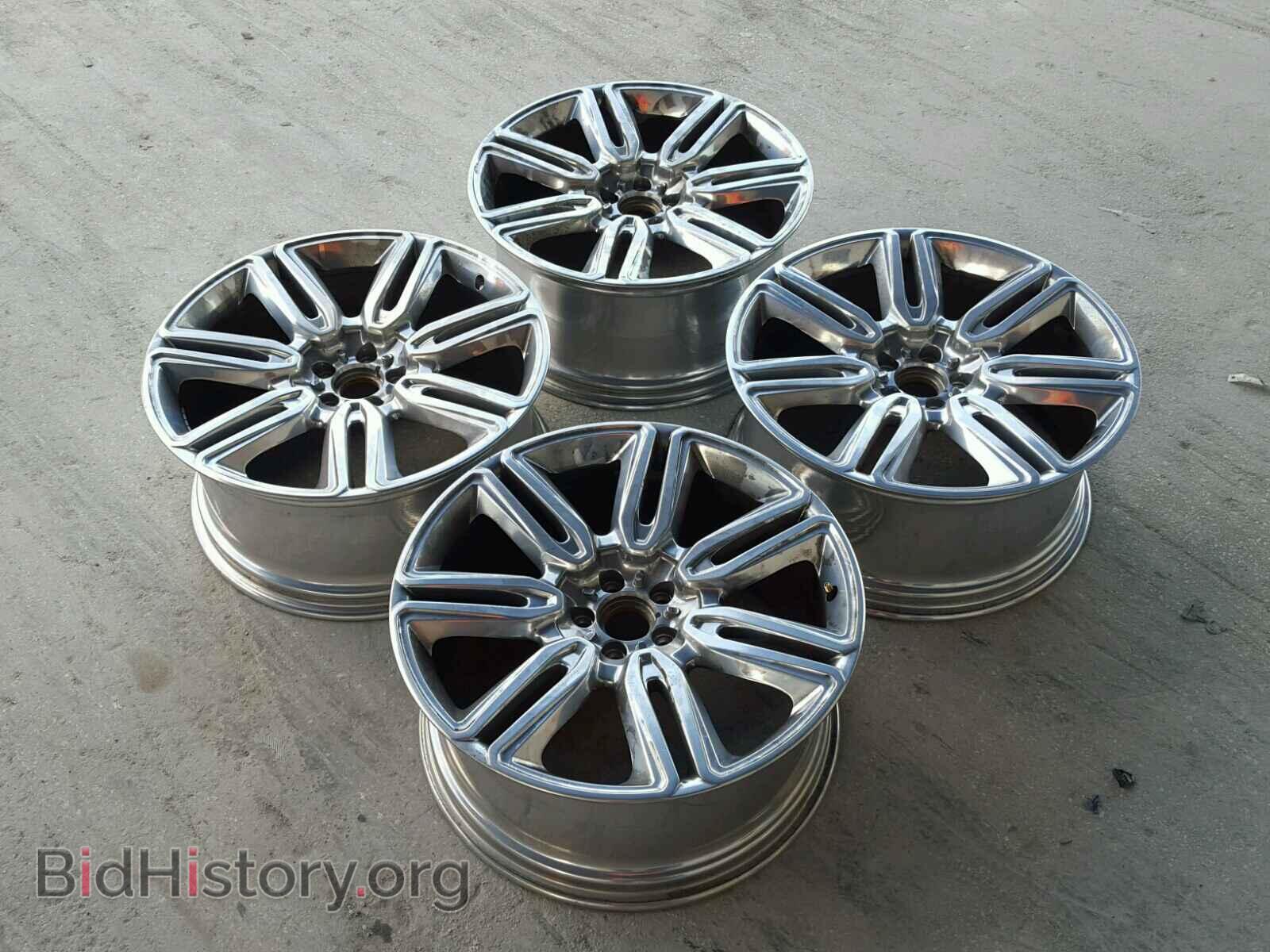Photo  - BENTLEY WHEELS 2000
