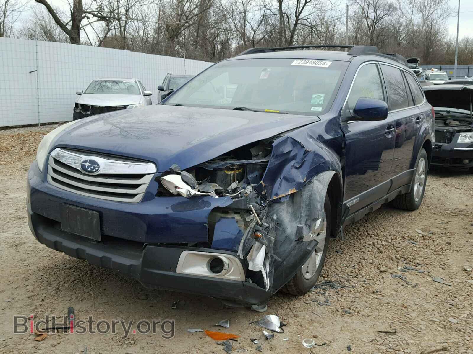 2011 SUBARU OUTBACK - VIN: 4S4BRCGC7B3358323 - Фото 2