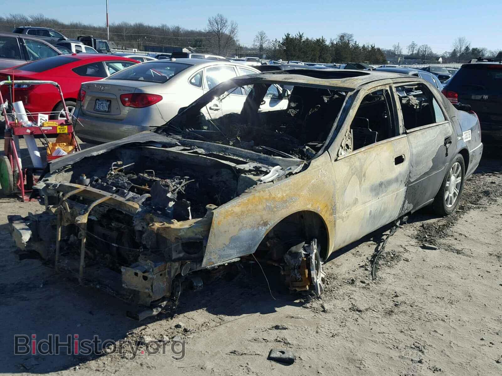 2010 CADILLAC DTS - VIN: 1G6KA5EY0AU124803 - Фото 2