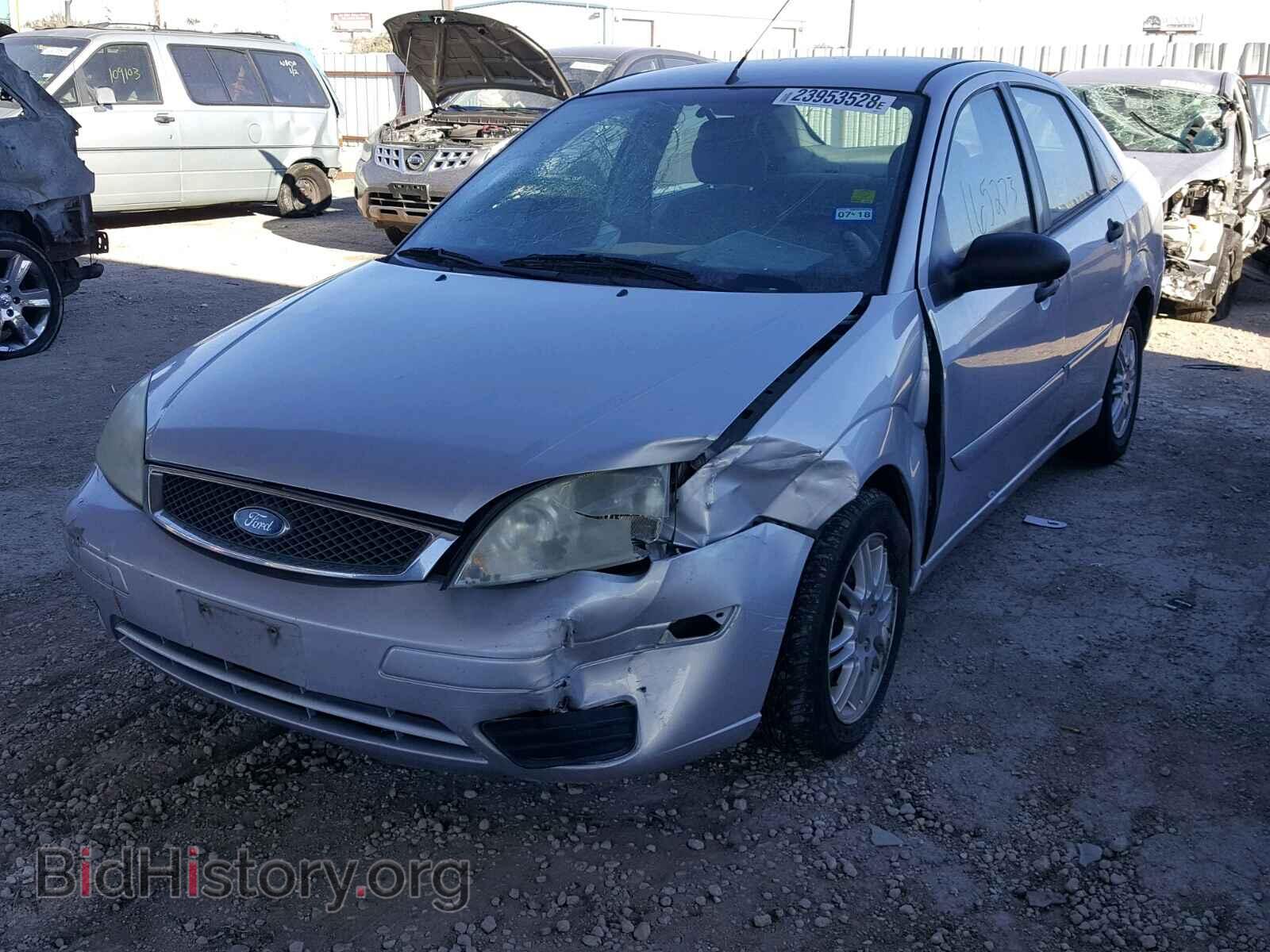 2005 FORD FOCUS - VIN: 1FAFP34N95W153600 - Фото 2