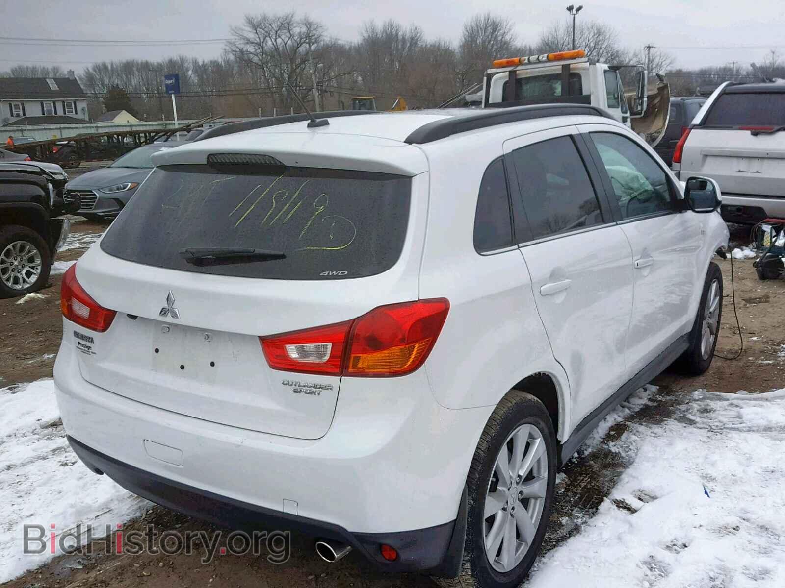 2015 MITSUBISHI OUTLANDER - VIN: 4A4AR4AU5FE009526 - Фото 4
