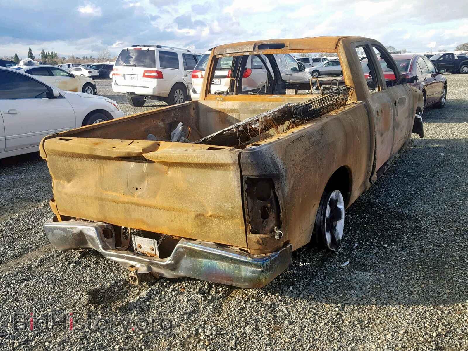 2017 RAM 1500 ST - VIN: 1C6RR6FG2HS513830 - Фото 4