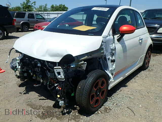 2015 FIAT 500 - VIN: 3C3CFFGE2FT652828 - Фото 2