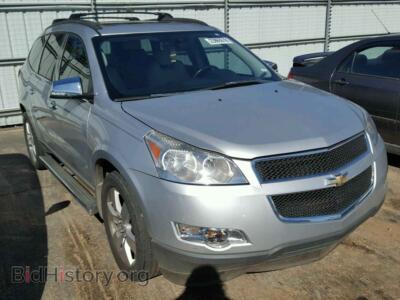 2009 Chevrolet TRAVERSE Traverse L, серебристый — VIN 1GNER33D09S104878, Copart