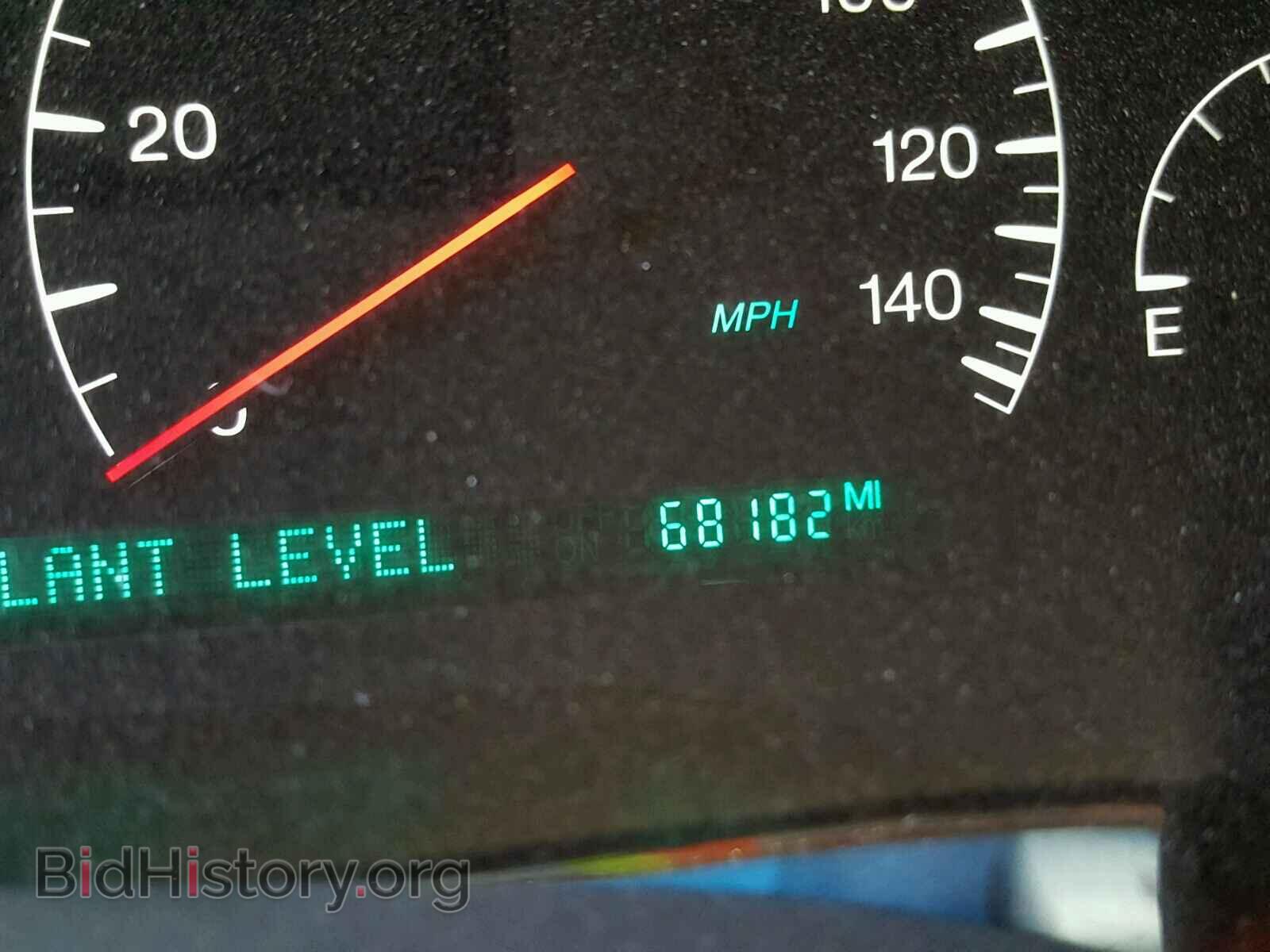 2000 CADILLAC DEVILLE - VIN: 1G6KF5498YU209040 - Photo 8