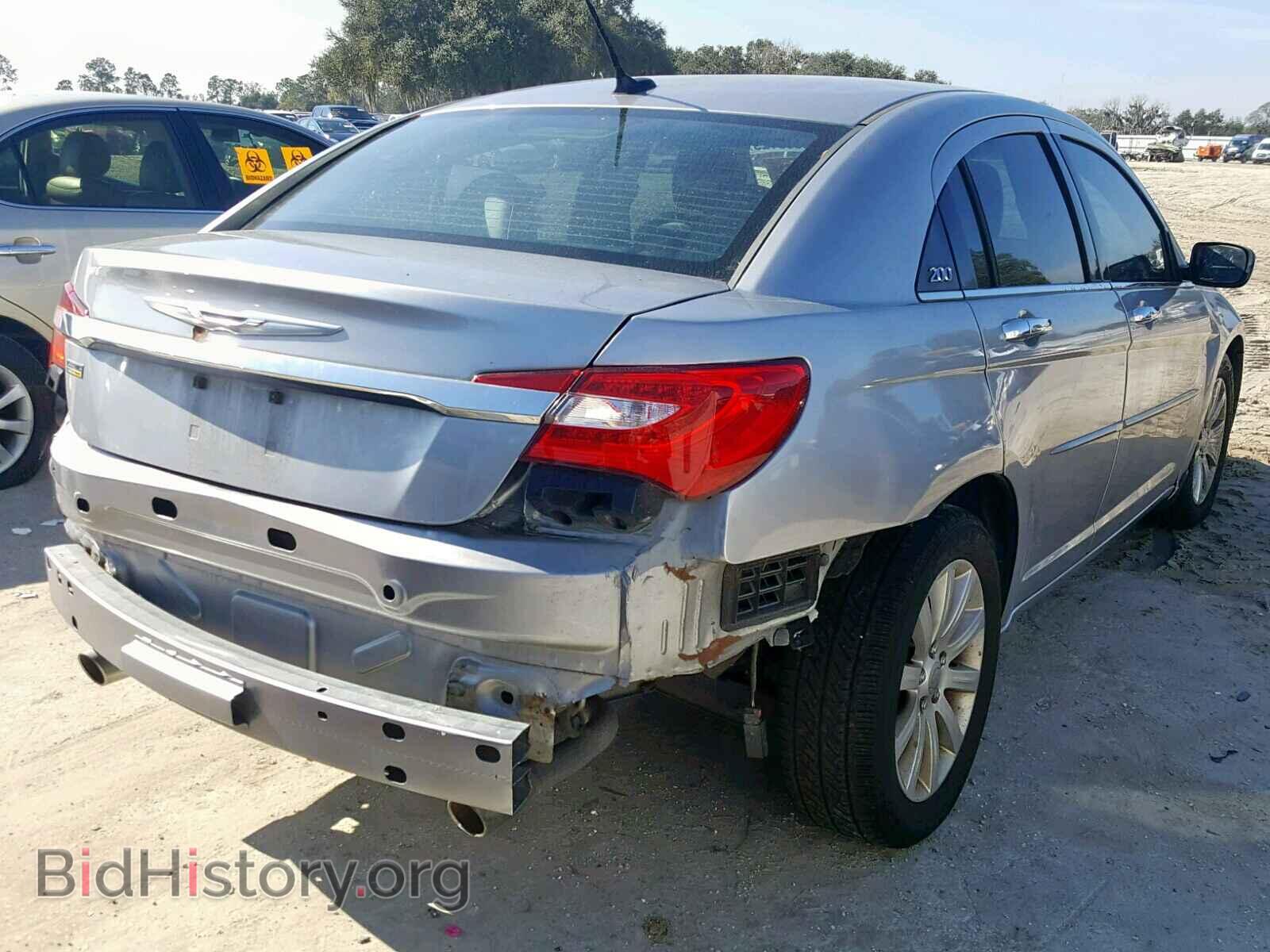2013 CHRYSLER 200 - VIN: 1C3CCBCG1DN586598 - Фото 4