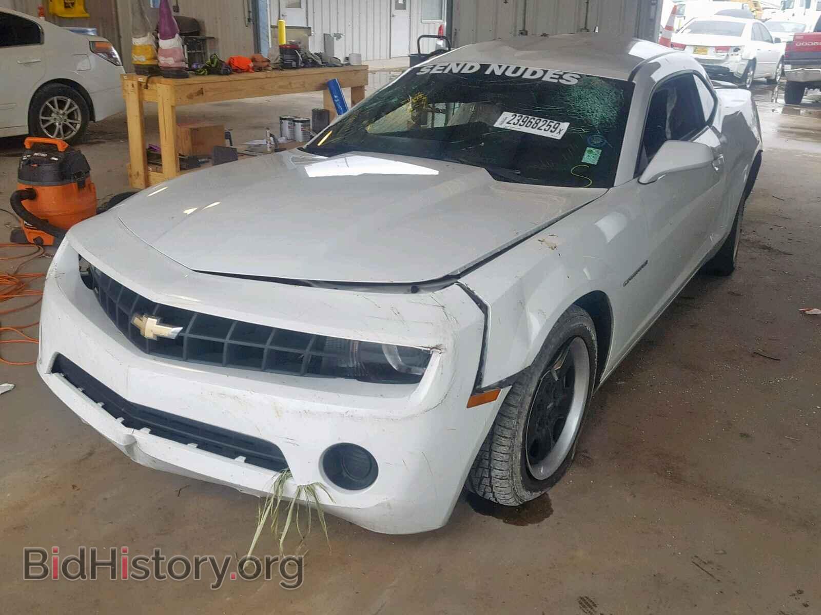 2013 CHEVROLET CAMARO - VIN: 2G1FA1E39D9208379 - Фото 2
