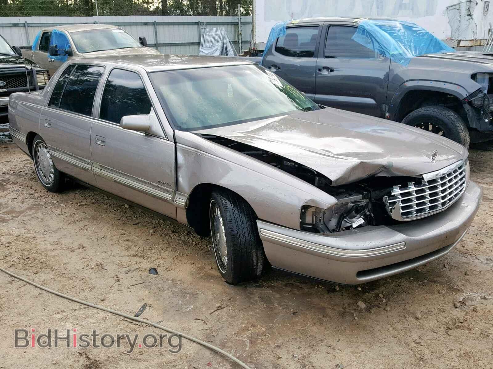 Photo 1G6KD54Y8WU801158 - CADILLAC DEVILLE 1998
