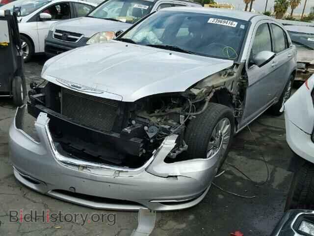 2012 CHRYSLER 200 - VIN: 1C3CCBAB8CN180551 - Фото 2