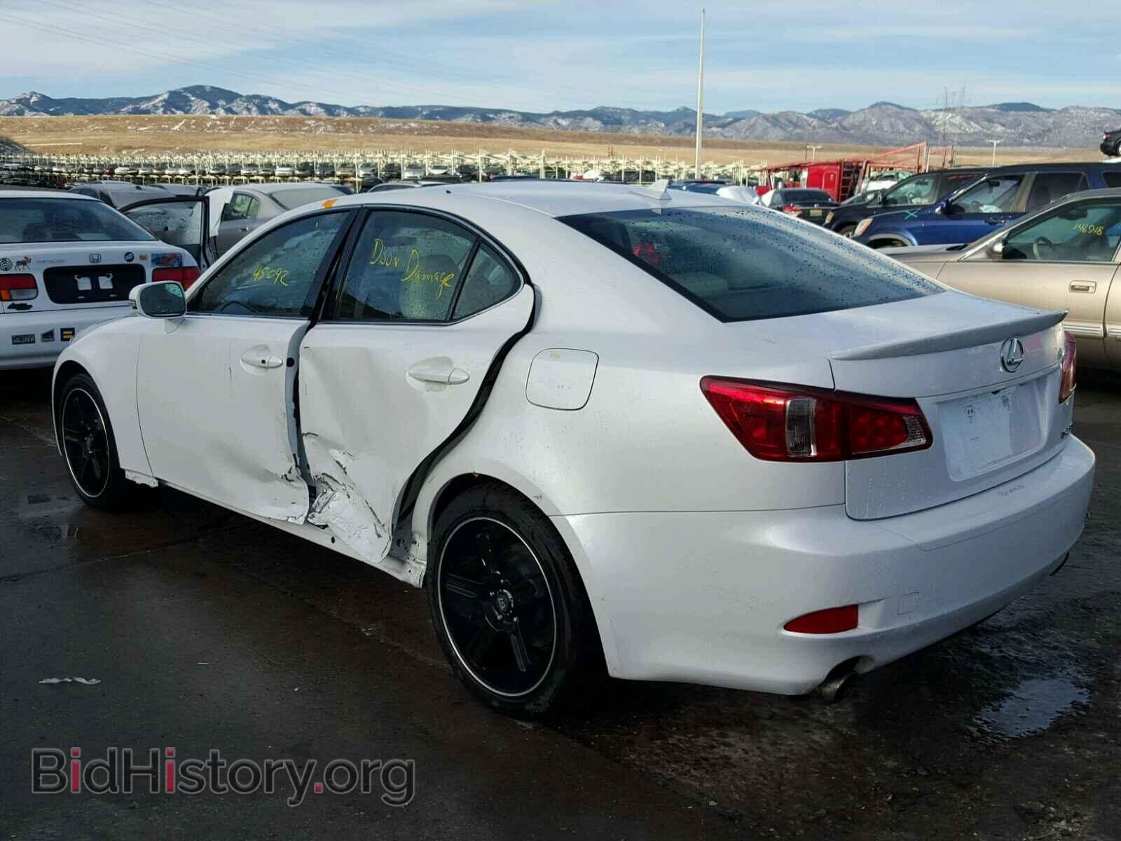 2011 LEXUS IS250 - VIN: JTHBF5C29B5133636 - Фото 3