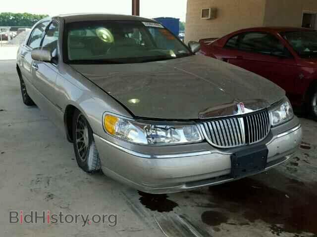 Photo 1LNHM82W1YY914368 - LINCOLN TOWNCAR 2000