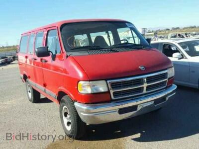 1997 Dodge RAM VAN RAM Wagon, красный — VIN 2B4HB15X6VK564408, Copart