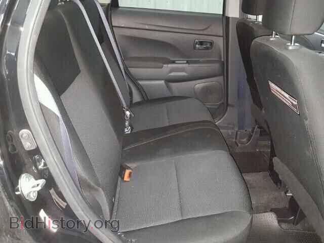2011 Mitsubishi OUTLANDER (VIN JA4AP3AU6BZ020622) — photo 6 of 10