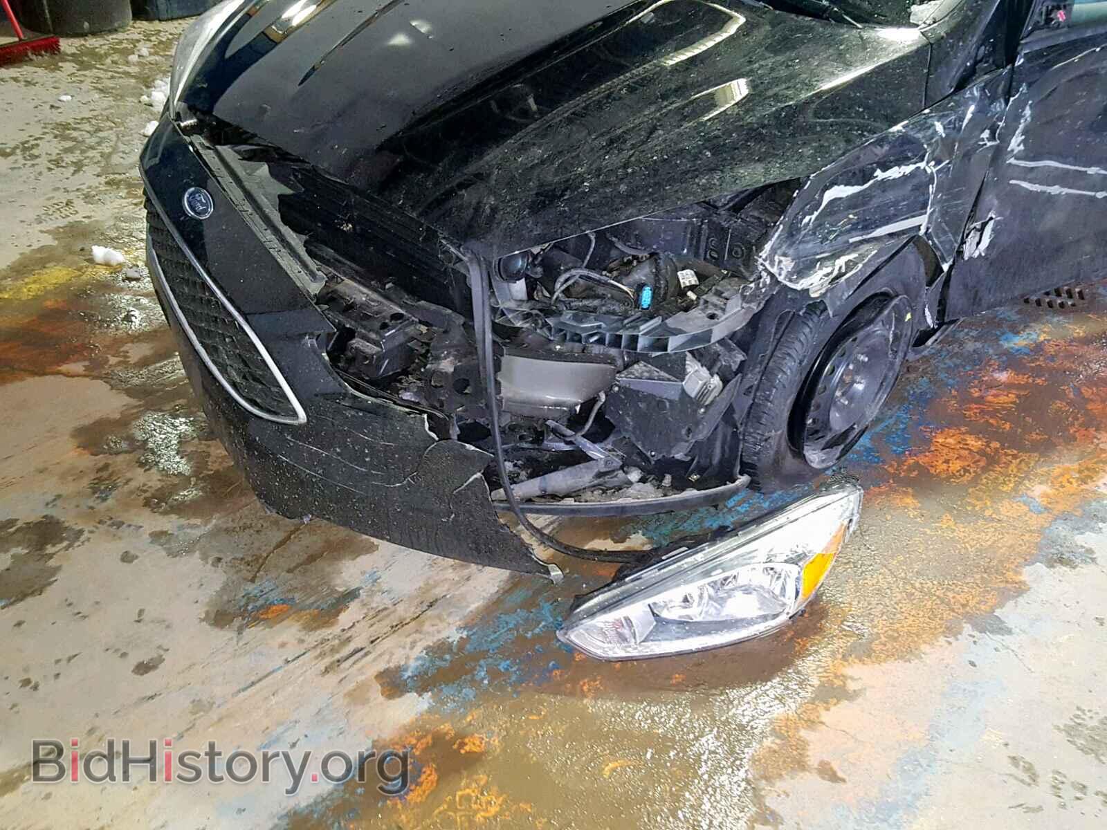 2018 FORD FOCUS - VIN: 1FADP3E24JL310442 - Фото 9