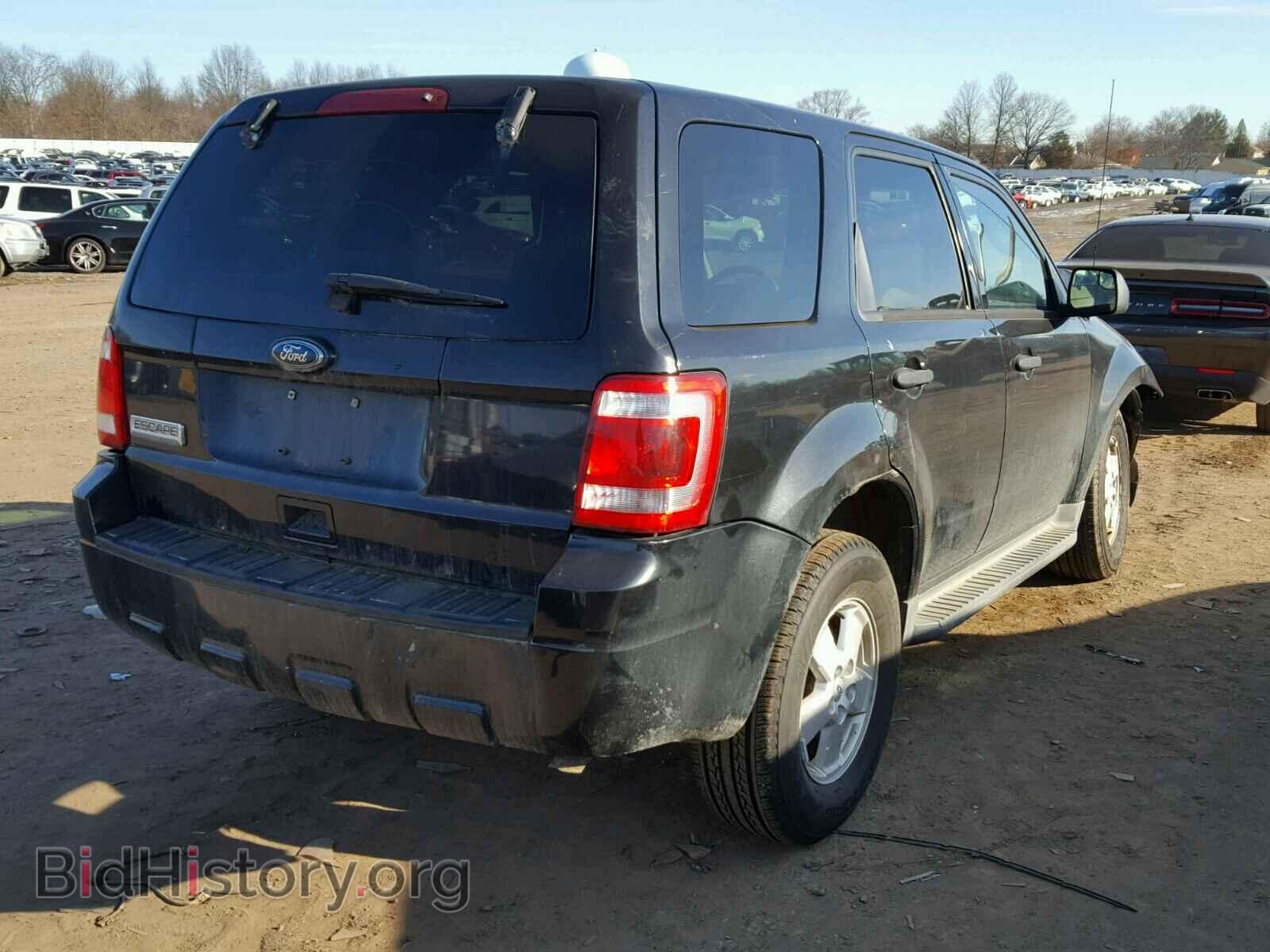 2011 FORD ESCAPE - VIN: 1FMCU9C73BKA51137 - Фото 4