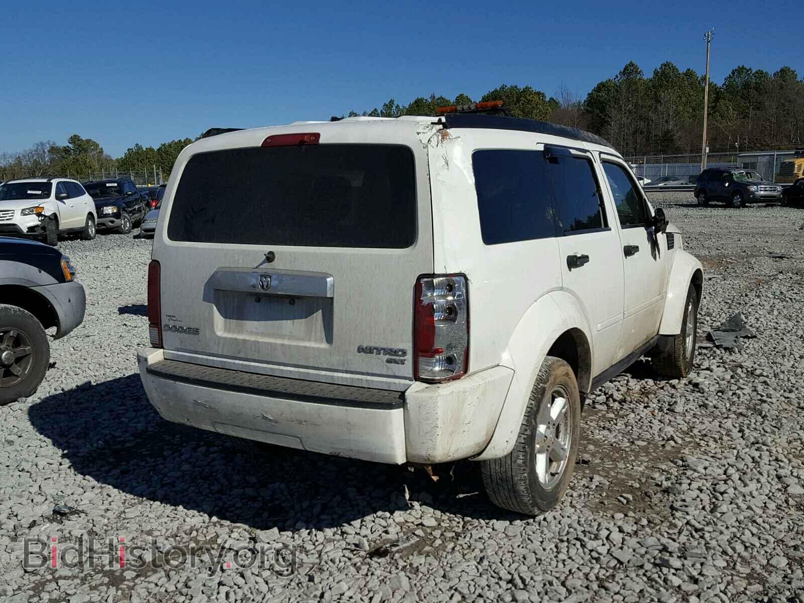 2010 DODGE NITRO - VIN: 1D4PT5GK9AW119452 - Photo 4