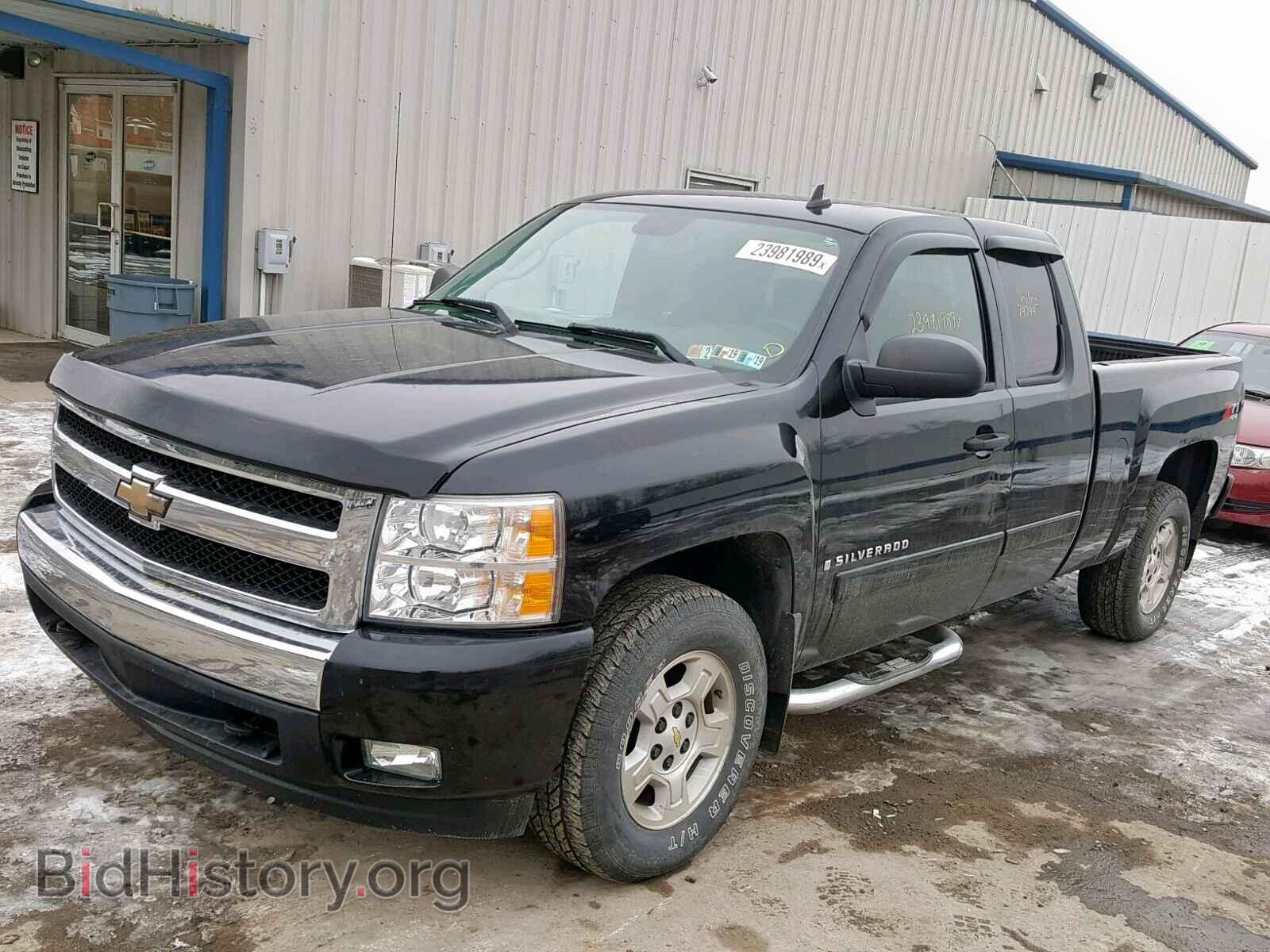 2007 CHEVROLET SILVERADO - VIN: 2GCEK19J571685614 - Фото 2