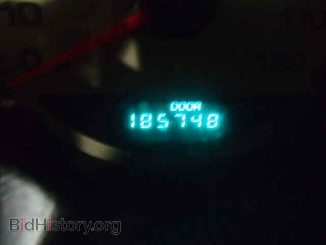 2000 DODGE NEON - VIN: 1B3ES46C1YD787913 - Фото 8